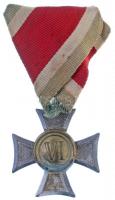 1923. III. osztályú Legénységi Szolgálati Jel hadifém és Br kitüntetés mellszalaggal T:2- Hungary 1923. Distinction for Long Service for the Soldiers, 3rd Class war metal and Br decoration with ribbon C:VF NMK 357.