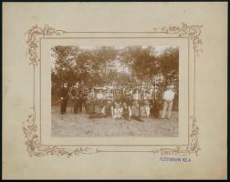 1899 Hűvösvölgy, piknikező úri társaság nagy méretű keményhátú fotó 25x20 cm