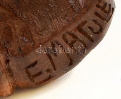 E. Matule jelzéssel: Afrikai figurális fafaragás. Sellakozott fa. 56 cm