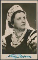 Nagy Izabella (1897-?) színésznő saját kezű aláírása az őt ábrázoló fotóképeslapon
