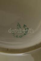 Hollóházi porcelán kancsó, matricás, jelzett, kopásnyomokkal, alsó peremén csorbával, apró mázhibákk...