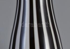 Salviati jelzéssel többrétegű csíkos üveg váza, kis kopásnyomokkal, m: 23,5 cm