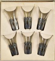 6 db röviditalos pohár ezüstözött fém tartóval, hibátlanok, m: 9,5 cm