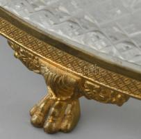 Biedermeier kristály kínáló oroszlántalpas réz lábakon. 20x14 cm, m: 9 cm