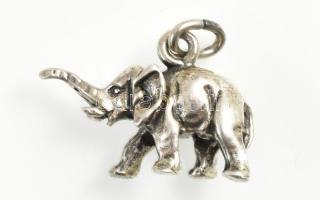 Ezüst (Ag) elefánt medál, jelzett, nettó: 4 g