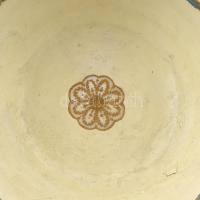 Sévres fajansz tálka réz lábakon. XIX. sz. Franciaország. Kézzel festett, jelzett, hajszálrepedéssel...