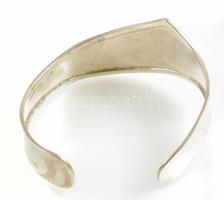 Ezüst(Ag) karperec, jelzett, 6×5 cm, nettó: 24,01 g