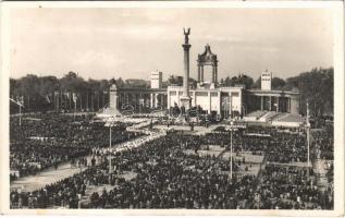 1938 Budapest, XXXIV. Nemzetközi Eucharisztikus Kongresszus. A főoltár Dr. Lechner Jenő műépítész alkotása