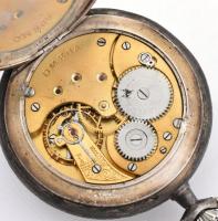 Omega zsebóra ezüst, pikkelyes tokkal, jelzett tok, jelzett szerkezet, sérült számlap  Tisztításra s...