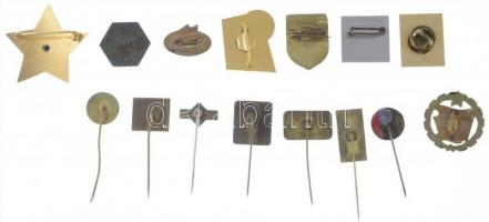 Vegyes 15db-os szocialista jelvény és kitűző tétel, közte "A szocialista kultúráért" zomán...