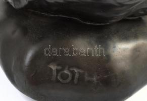 Tóth Valéria (1943- ): Merengő. Jelzett, mázas kerámia m: 26 cm