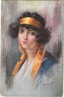 Italian lady art postcard. Proprieta artistica riservata 3324-1. artist signed (EK)