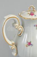 Zsolnay porcelán mokkás készlet. Matricás, jelzett , kevés kopással. Egy alátét hiányzik