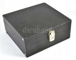 Piknik készlet kemény dobozban. Fém, retro. 31x33 cm