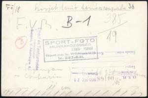 1949 Bp., Szovjetunió tornászcsapata, hátoldalon feliratozott fotó, pecséttel jelzett, 12×18 cm