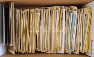 Több mint 500 db régi városképes lap a történelmi Magyarország területéről cipős dobozban. Kicsit ve...