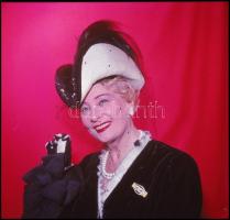 cca 1964 Honthy Hanna (1893-1978) Kossuth-díjas színművésznő portréja, vintage DIAPOZITÍV felvétel, 6x6 cm