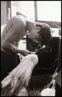 cca 1978 Kefe- és Seprűgyártó Vállalat Budapesten, Magyar Alfréd budapesti fotóművész 24 db vintage ...