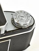 Ihagee Exakta Varex IIa. kamera, Carl Zeiss Tessar 2,8/50 objektívvel börtokban. Ritka, balkezes kam...