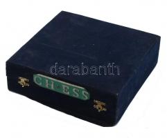 Márvány sakk készlet. Márvány táblával, díszdobozban. 20x20 cm Doboz alja kissé sérült