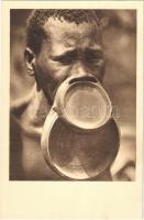 Tányérajkú néger / African folklore, lip plate