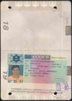 1997 Jugoszláv útlevél, magyar vízummal, bélyegzésekkel, néhol gyerekfirkával