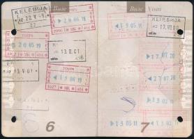 1997 Jugoszláv útlevél, magyar vízummal, bélyegzésekkel, néhol gyerekfirkával