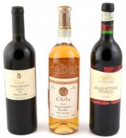 3 üveg chilei és argentin bor: Zona cabernet sauvignon Chile, 1999 , Argetnina Mendoza Monte Elena., La Conda, 1999 Sauvignon Blanc.
