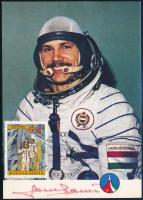 Farkas Bertalan (1949-) űrhajós által aláírt képeslap