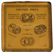 Török cigarettadoboz, fém, kopásokkal, 8,5x8,5 cm