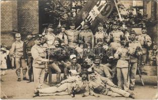 Ünneplő osztrák-magyar katonák csoportképe / WWI Austro-Hungarian K.u.K. military, group of soldiers celebrating. photo (EK)