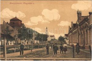 Aranyosmarót, Zlaté Moravce; Megyeház utca / county hall, street (ázott sarkak / wet corners)