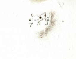 Ezüst(Ag) gyertyatartó pár, jelzett, talpa cementtel erősített, m: 26 cm, bruttó: 1120 g