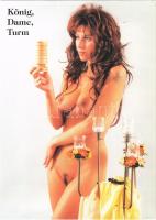 2020 König, Dame, Turm / Erotic nude lady with chess piece. MODERN postcard