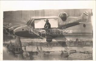 1938 Budapest, Budapesti Nemzetközi Vásár reklám repülőgépes díszlettel. photo