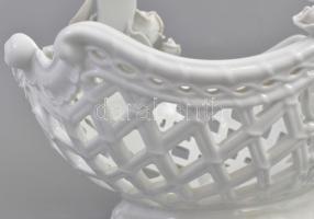 Herendi nagy méretű áttört, rózsás kosár. Fehér mázas, benyomott jelzéssel, hibátlan. m: 25 cm h: 27...