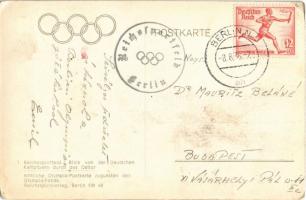 Olympische Spiele Berlin 1936. Reichssportfeld. Blick von der Deutschen Kampfbahn durch das Osttor /...