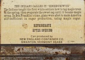 Gov. Howard Dean M.D. házikó alakú fém doboz, kopásnyomokkal,  8,5×7,5 cm