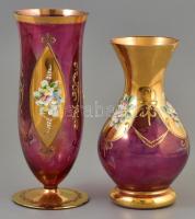 2 db aranyozott virágos üveg váza, kopásnyomokkal, m: 18,5 és 21 cm