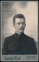 1920 Petróci dr. Petróczy Miklós (1892-1953), az első magyarországi véradás megszervezője, keményhátú fotó Szombathy Károly szabadkai műterméből, feliratozott, 10,5x6,5 cm