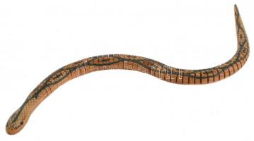 Flexibilis játék kígyó, festett fa, a festék kissé kopott, h: 49 cm