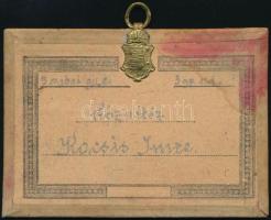 ~1943 Közvitéz katonai igazolványa réz címeres akasztóval, foltos
