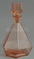 Art deco hatszög alakú üveg kiöntő dugóval, anyagában színezett, jelzés nélkül, kopásokkal, m: 20,5 cm