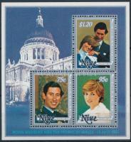 Wedding of Lady Diana and prince Charles stamp-booklet + block Diana és Károly herceg esküvője bélye...