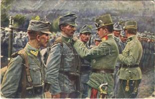 Weltkrieg 1914-1916 Dekorierung von tapferen Kaiserjägern durch unseren Thronfolger Erzherzog Karl Franz Joseph / Első világháborús osztrák-magyar katonákat tüntet ki IV. Károly / WWI K.u.K. Austro-Hungarian military, Charles I of Austria decorating soldiers (fa)