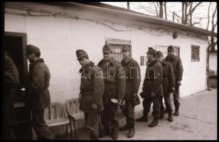 ~1965 35 db fotó NEGATÍV vezetési gyakorlatokról, Ócsa