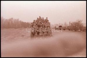 ~1965 35 db fotó NEGATÍV vezetési gyakorlatokról, Ócsa