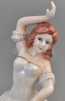 Porcelán balerina, kézzel festett, jelzés nélkül, kopásnyomokkal, m: 23 cm