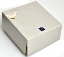 Sevres fracia üveg pohár, jelzett, eredeti dobozában, hibátlan, m: 9,5 cm