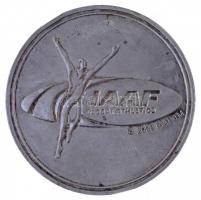 2000. Nemzetközi Atlétikai Szövetség egyoldalas ezüstözött emlékérem (60mm) T:2,2- ph.